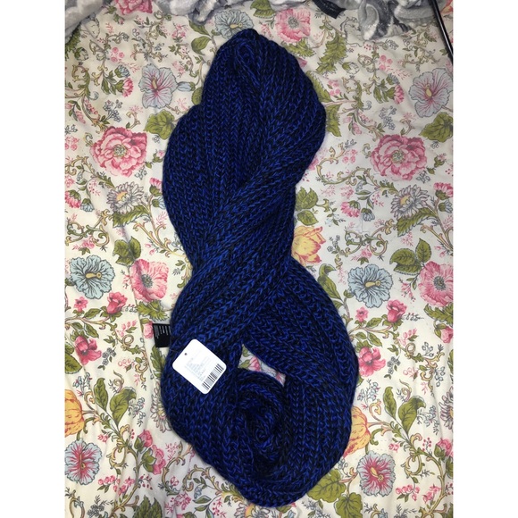 Men’s Infinity Scarf - Picture 2 of 4